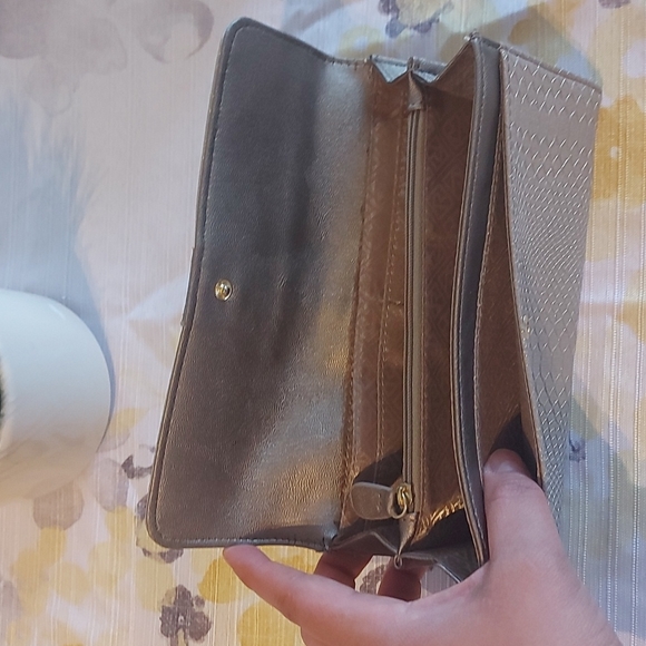Relic wallet - Picture 4 of 5